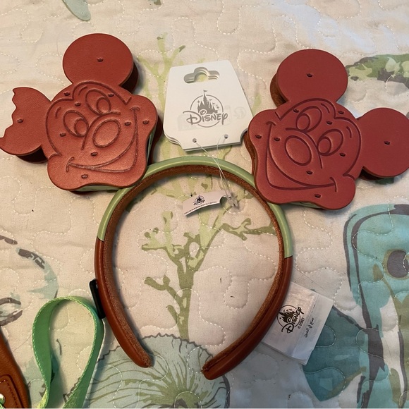 NWT Disney Eats Mickey Mouse Ice Cream Sandwich Loungefly backpack & Ear… - Picture 8 of 8